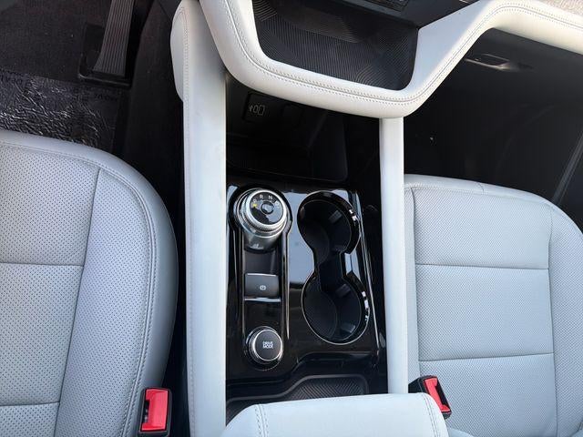 2026 Ford Explorer Platinum 4WD
