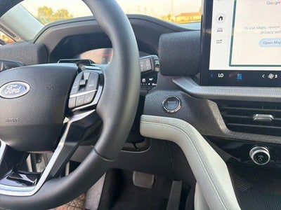 2026 Ford Explorer Platinum 4WD