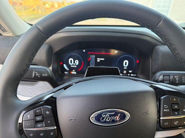 2026 Ford Explorer Platinum 4WD