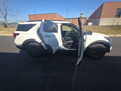 2026 Ford Explorer Tremor 4WD