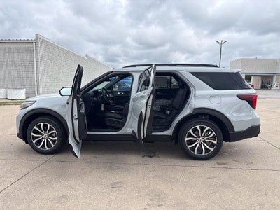 2027 Ford Explorer ST-Line 4WD