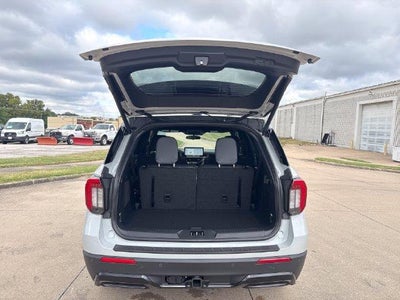 2027 Ford Explorer ST-Line 4WD