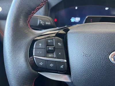 2025 Ford Explorer ST-Line 4WD