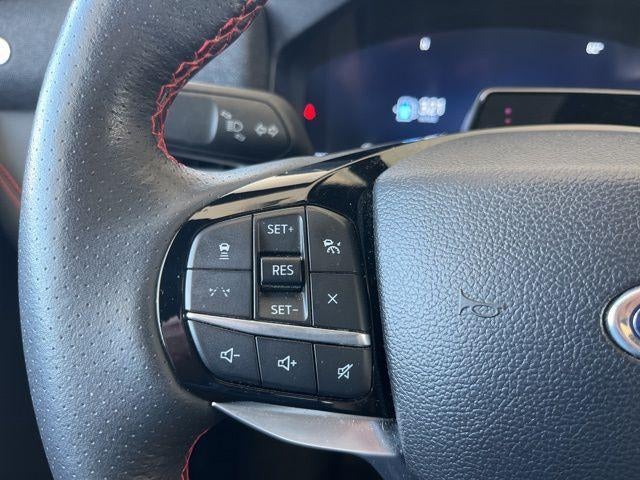 2025 Ford Explorer ST-Line 4WD