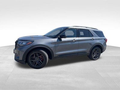 2025 Ford Explorer ST-Line 4WD