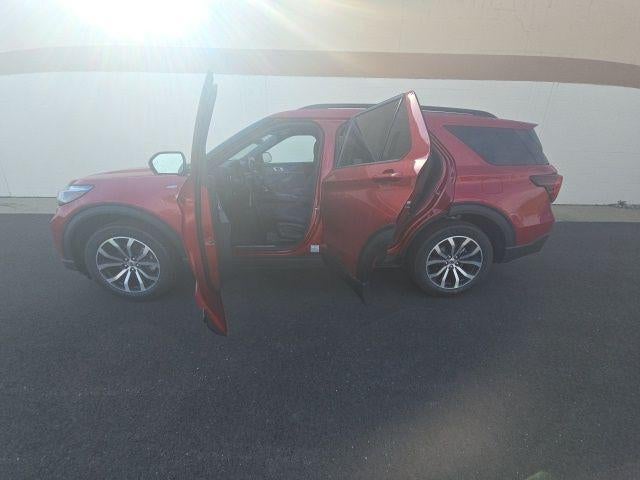 2026 Ford Explorer ST-Line 4WD