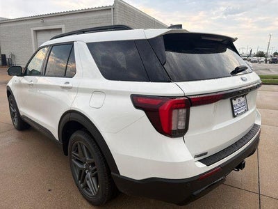 2026 Ford Explorer ST-Line 4WD