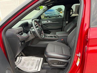 2025 Ford Explorer ST-Line 4WD