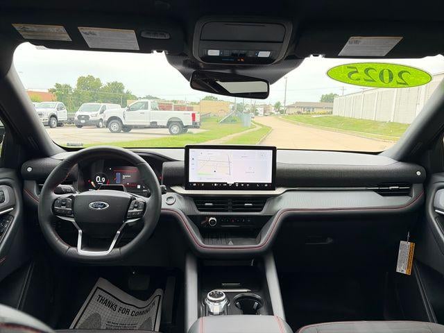 2025 Ford Explorer ST-Line 4WD