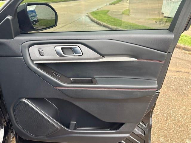 2025 Ford Explorer ST-Line 4WD
