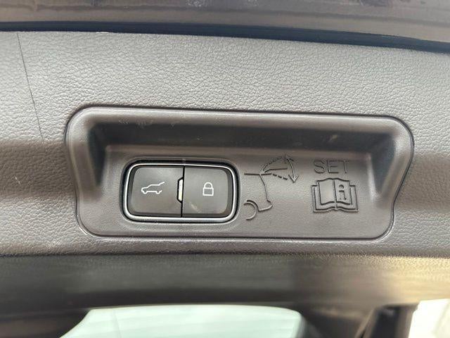 2025 Ford Explorer ST-Line 4WD