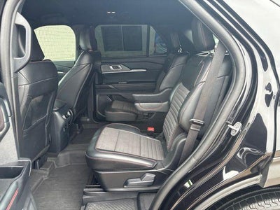 2025 Ford Explorer ST-Line 4WD