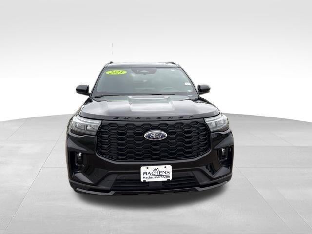 2025 Ford Explorer ST-Line 4WD