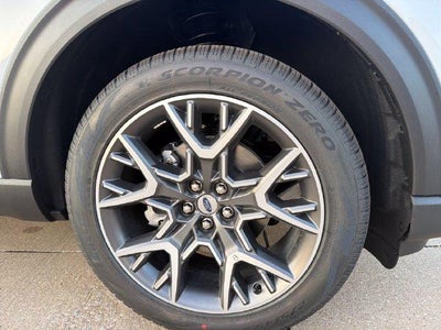 2027 Ford Explorer Platinum 4WD