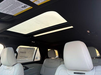 2027 Ford Explorer Platinum 4WD