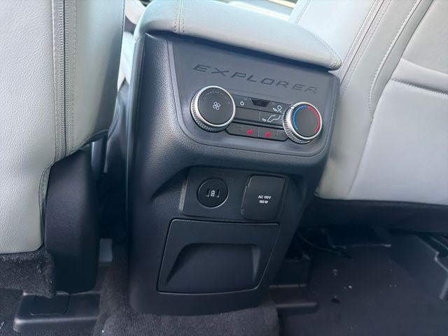 2027 Ford Explorer Platinum 4WD