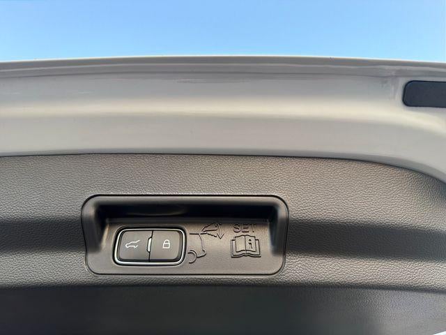 2027 Ford Explorer Platinum 4WD