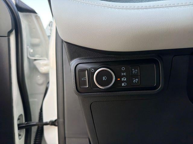 2027 Ford Explorer Platinum 4WD