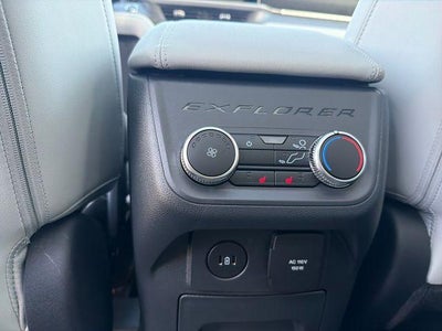2027 Ford Explorer Platinum 4WD