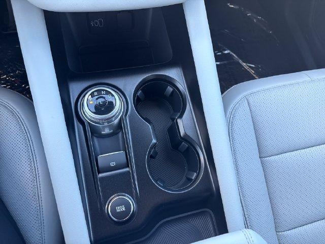 2027 Ford Explorer Platinum 4WD