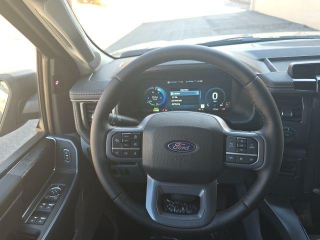 2025 Ford F-150 Lightning Flash 4WD SuperCrew 5.5' Box