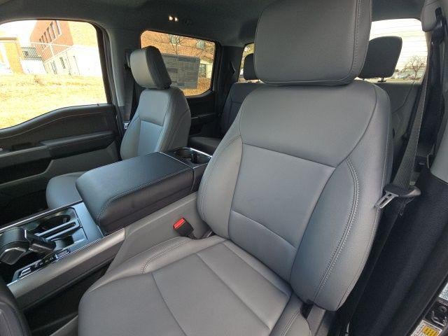 2025 Ford F-150 Lightning Flash 4WD SuperCrew 5.5' Box