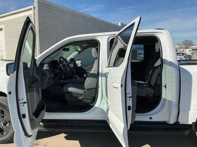 2025 Ford F-150 Lightning Flash 4WD SuperCrew 5.5' Box