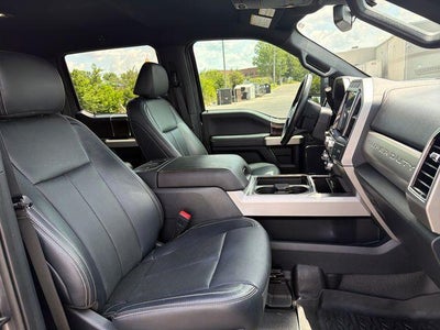 2022 Ford Super Duty F-250 SRW LARIAT 4WD Crew Cab 6.75' Box
