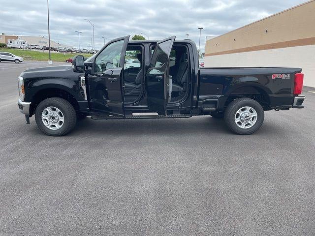 2026 Ford Super Duty F-250 SRW XLT 4WD Crew Cab 6.75' Box