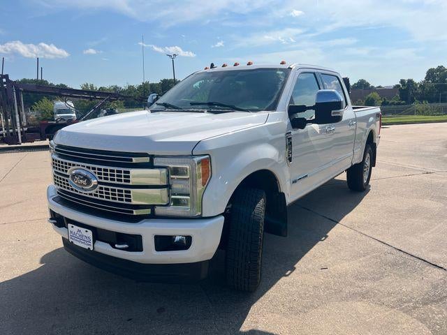 2019 Ford Super Duty F-250 SRW Platinum 4WD Crew Cab 6.75' Box