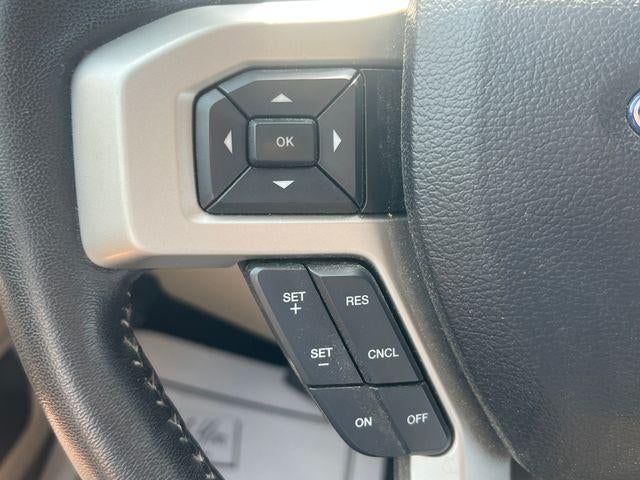 2017 Ford Super Duty F-250 SRW Lariat 4WD Crew Cab 6.75' Box