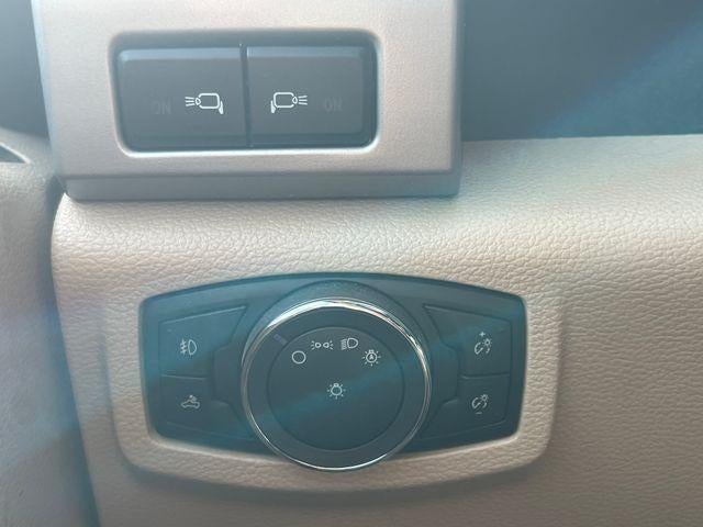 2017 Ford Super Duty F-250 SRW Lariat 4WD Crew Cab 6.75' Box