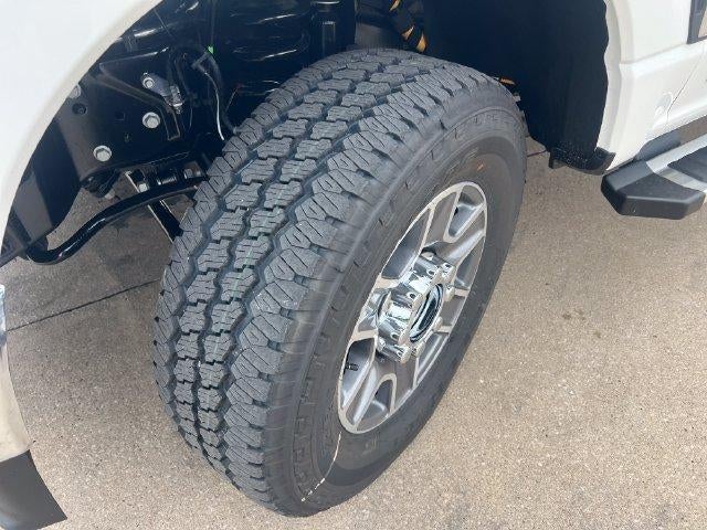 2027 Ford Super Duty F-250 SRW LARIAT 4WD Crew Cab 6.75' Box