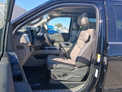 2027 Ford Super Duty F-250 SRW Platinum 4WD Crew Cab 6.75' Box