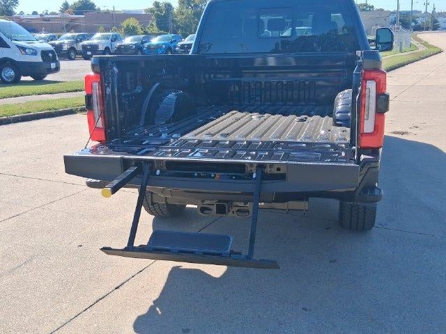 2027 Ford Super Duty F-250 SRW Platinum 4WD Crew Cab 6.75' Box
