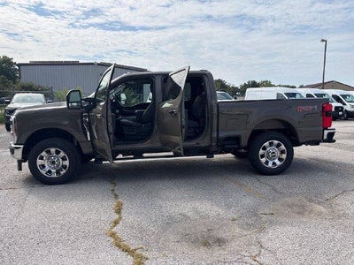 2027 Ford Super Duty F-250 SRW LARIAT 4WD Crew Cab 6.75' Box