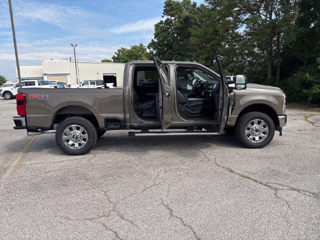 2027 Ford Super Duty F-250 SRW LARIAT 4WD Crew Cab 6.75' Box