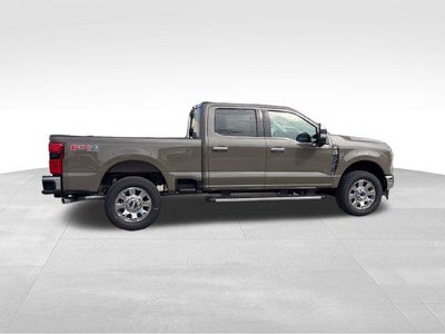 2027 Ford Super Duty F-250 SRW LARIAT 4WD Crew Cab 6.75' Box
