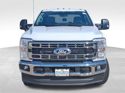 2027 Ford Super Duty F-350 SRW XLT 4WD Crew Cab 6.75' Box