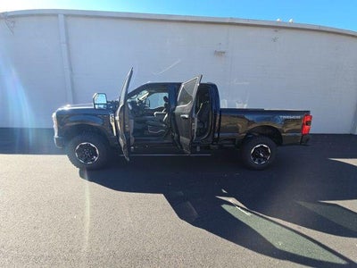 2026 Ford Super Duty F-350 SRW Platinum 4WD Crew Cab 6.75' Box