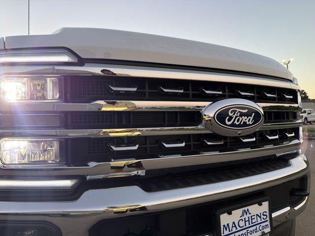 2027 Ford Super Duty F-350 SRW LARIAT 4WD Crew Cab 6.75' Box