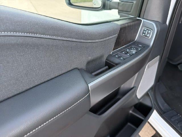2027 Ford Super Duty F-350 SRW LARIAT 4WD Crew Cab 6.75' Box