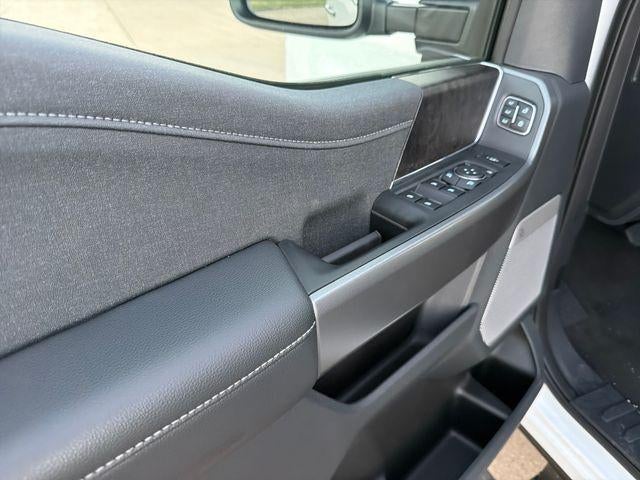 2027 Ford Super Duty F-350 SRW LARIAT 4WD Crew Cab 6.75' Box