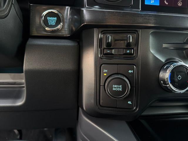 2027 Ford Super Duty F-350 SRW LARIAT 4WD Crew Cab 6.75' Box
