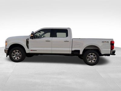 2027 Ford Super Duty F-350 SRW LARIAT 4WD Crew Cab 6.75' Box
