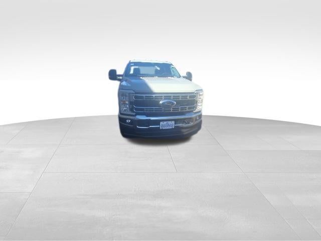 2026 Ford Super Duty F-350 SRW XLT 4WD Crew Cab 6.75' Box