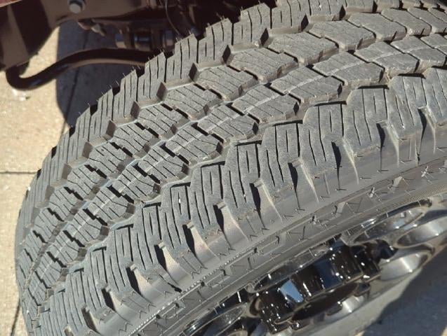 2027 Ford Super Duty F-350 SRW XLT 4WD Crew Cab 6.75' Box