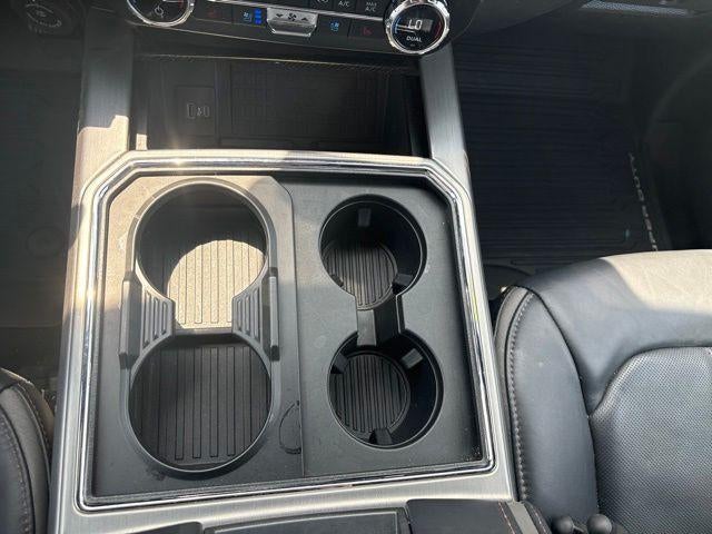 2022 Ford Super Duty F-350 SRW Platinum 4WD Crew Cab 6.75' Box