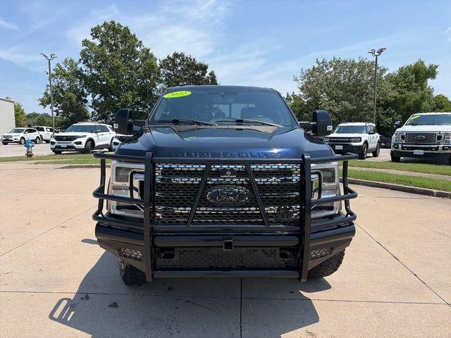 2022 Ford Super Duty F-350 SRW LARIAT 4WD Crew Cab 6.75' Box