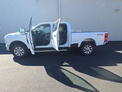 2026 Ford Super Duty F-350 SRW LARIAT 4WD Crew Cab 6.75' Box